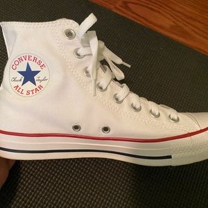 Converse High Top Chuck Taylor, All Star Classic (Women’s US 9), White